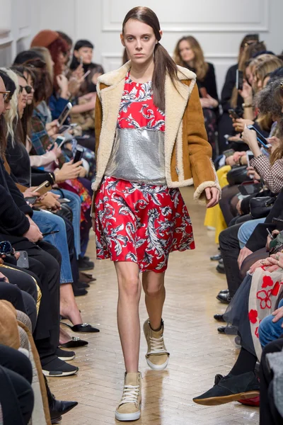 Look 29